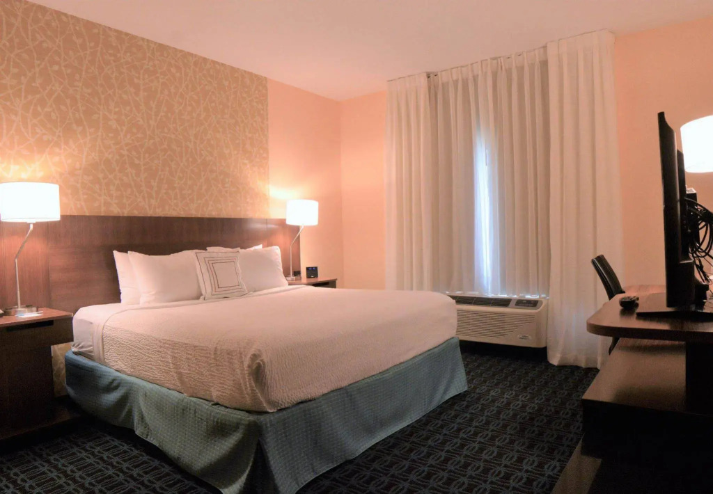 Fairfield Inn & Suites by Marriott Dunn I-95