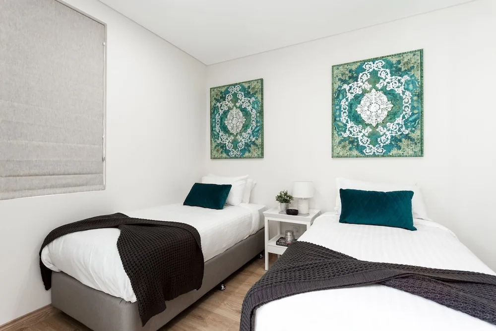 Bream penthouse (672i)