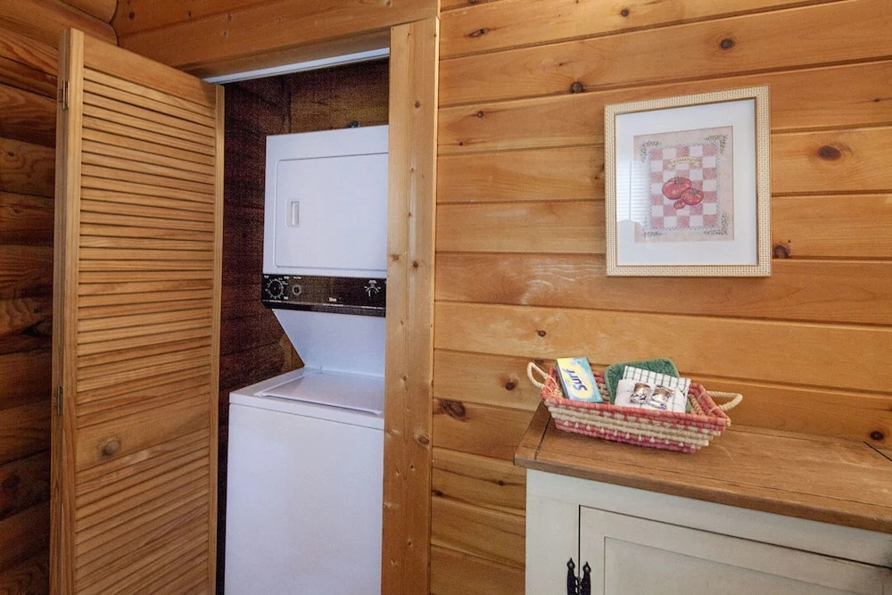 Beary Special by Eagles Ridge Resort