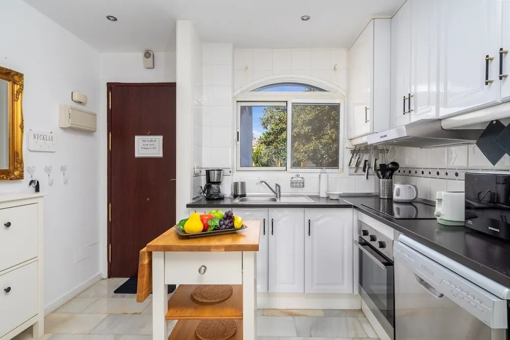 Charming Apartment Near Beach and Golf Ref 115