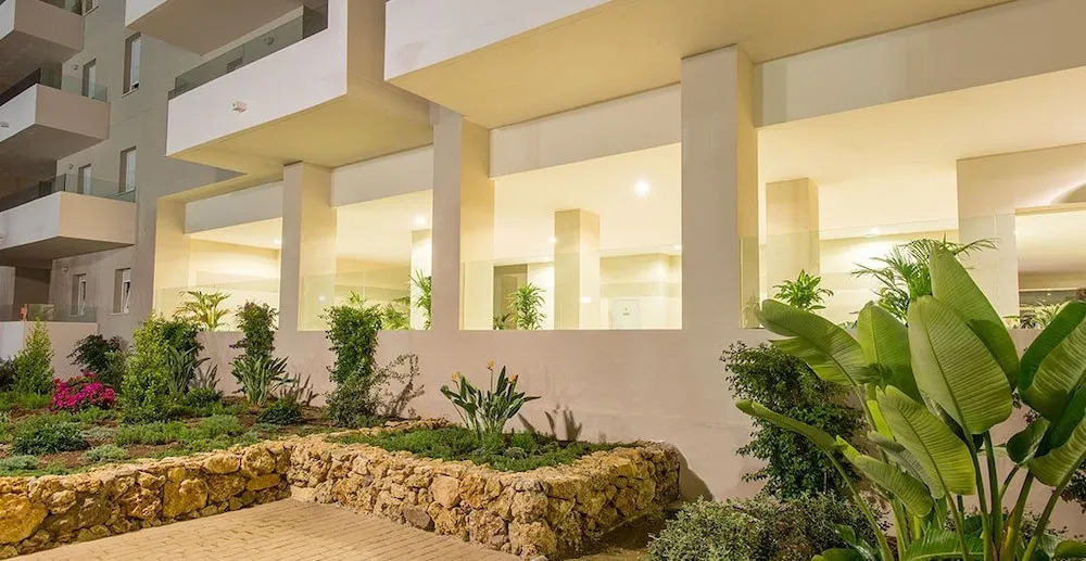 ALB-Luxury 3 bedroom apt Nueva Andalucia