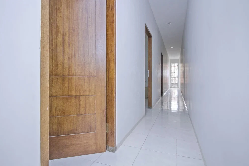 UROOMS Tanah Abang
