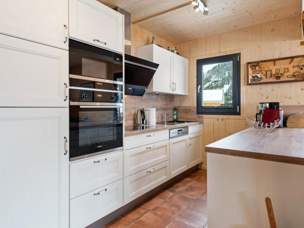 Deluxe Holiday Home in Hohentauern with Hot Tub
