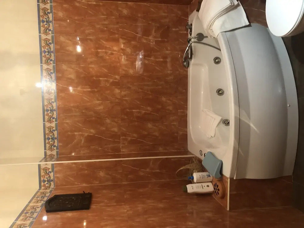 Apartamento en Pleno Centro De Marchena 3 dormitorios 3 baños privados