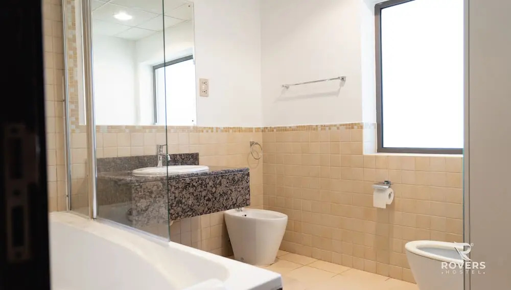 Rovers Beach Hostel JBR
