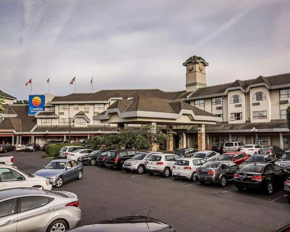 Comfort Inn & Suites