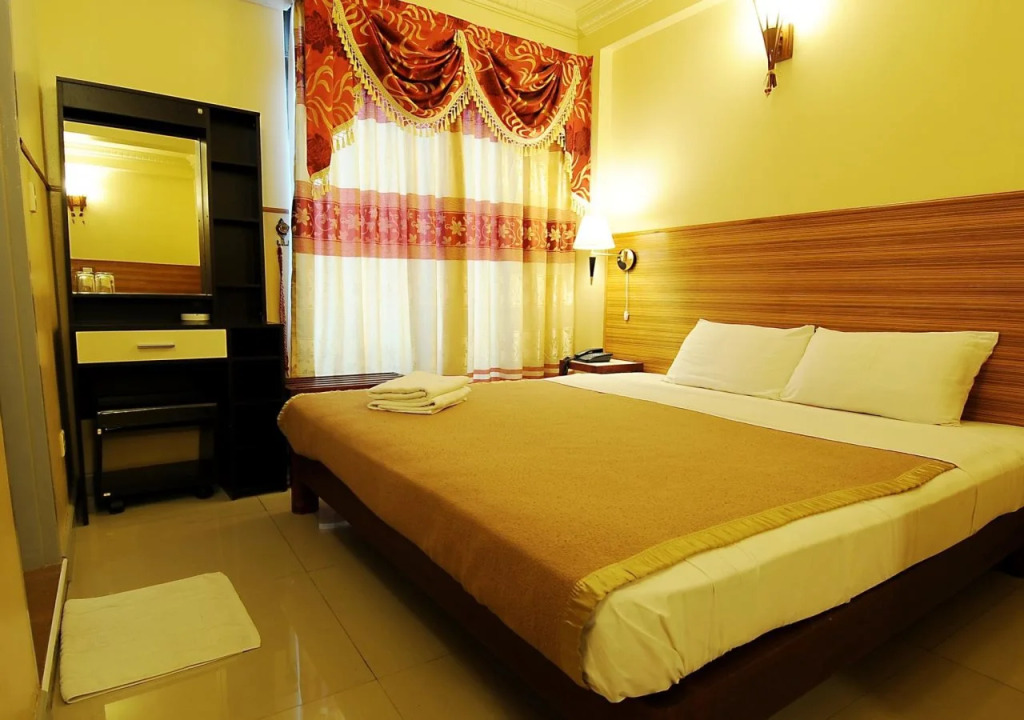 Luckyhiya Hotel