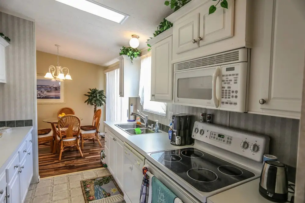508 Red Deer Indian Creek