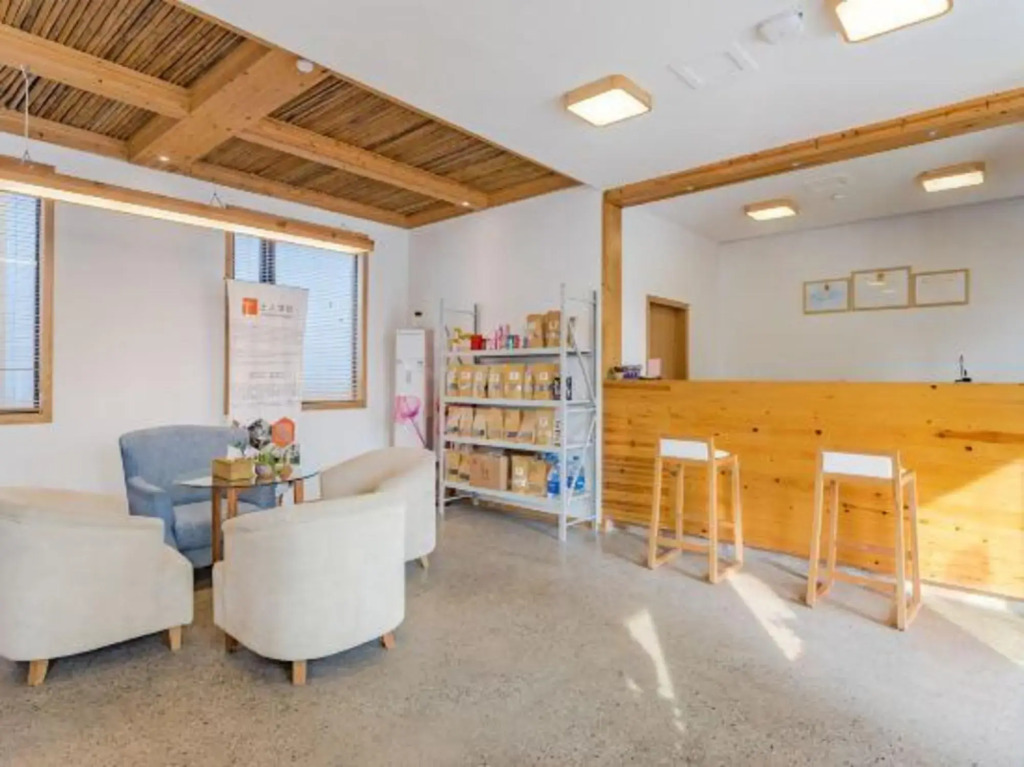 Wangshan Gongshe Featured Hotel