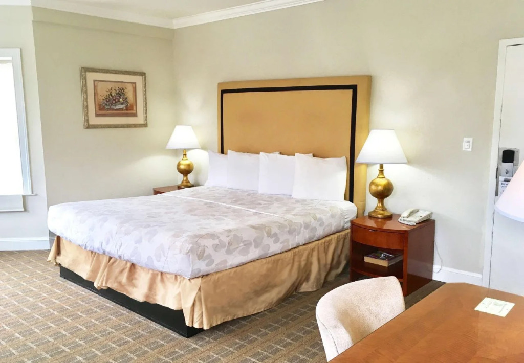 Americas Best Value Inn & Suites - SoMa