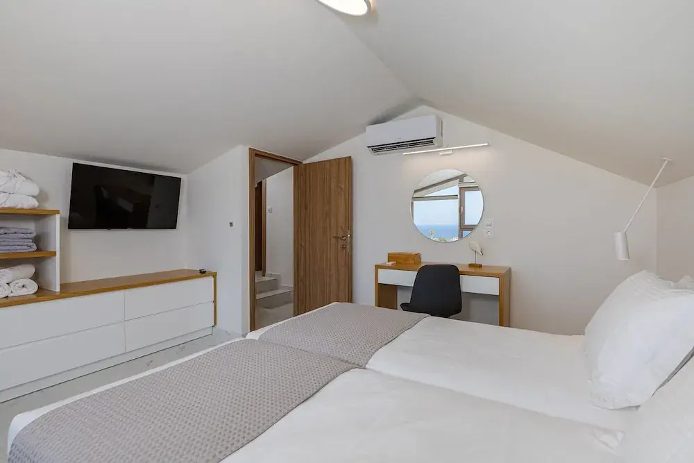 Theo Luxury Villas With Sea View
