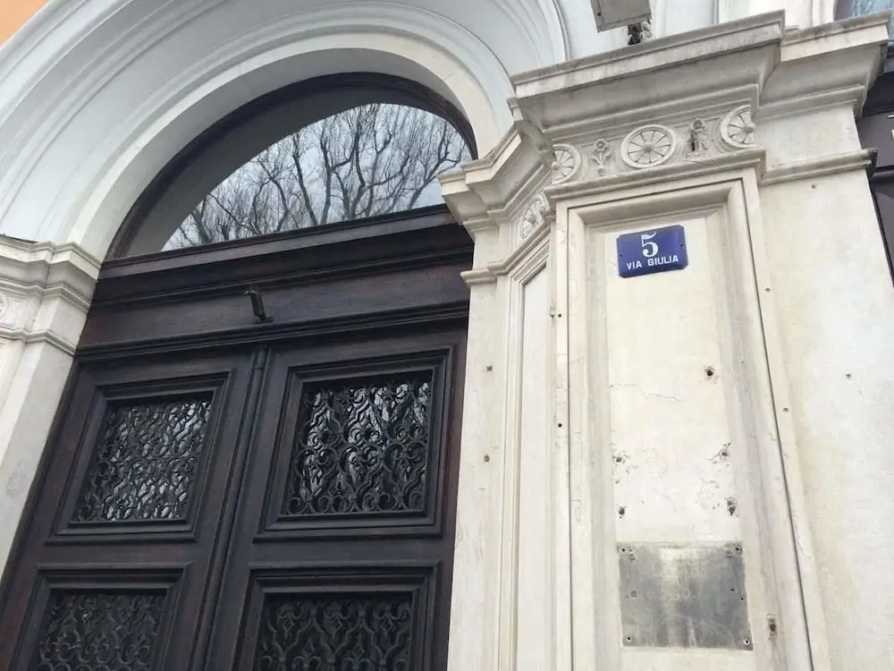 House 5