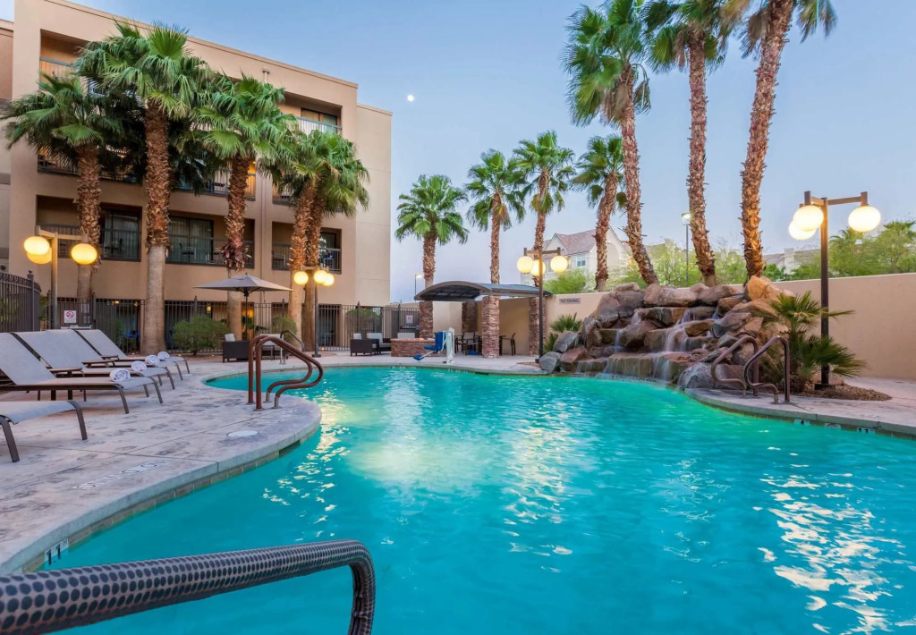 Courtyard By Marriott Las Vegas Stadium Area