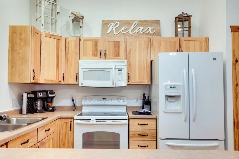 Lake Minocqua Condo w/ Shared Fire Pit!