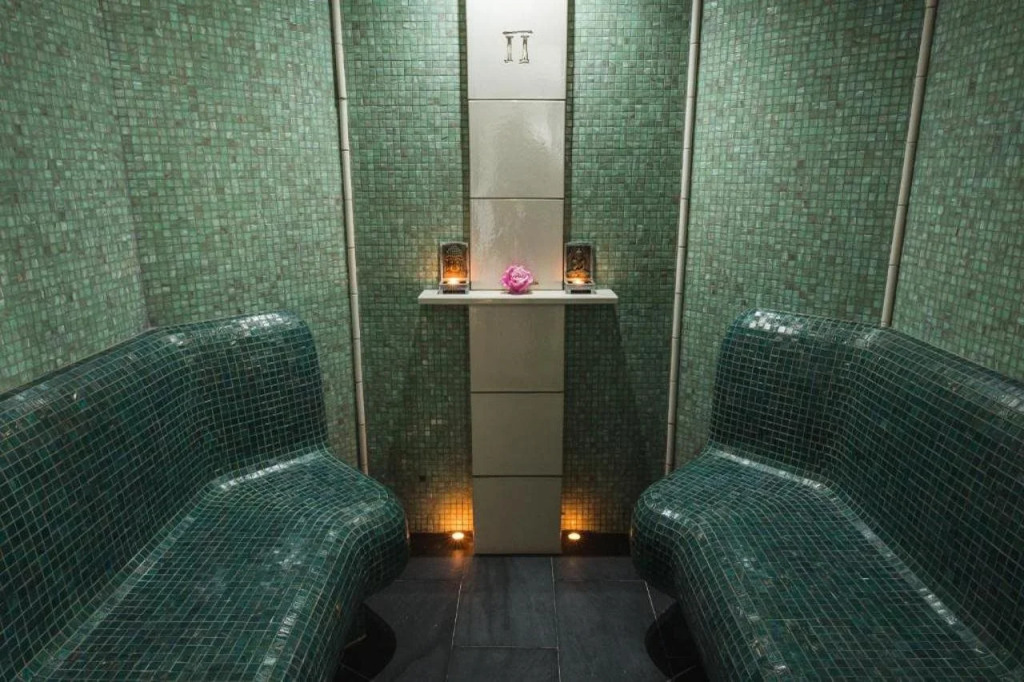 Hôtel Spa Restaurant La Madrague