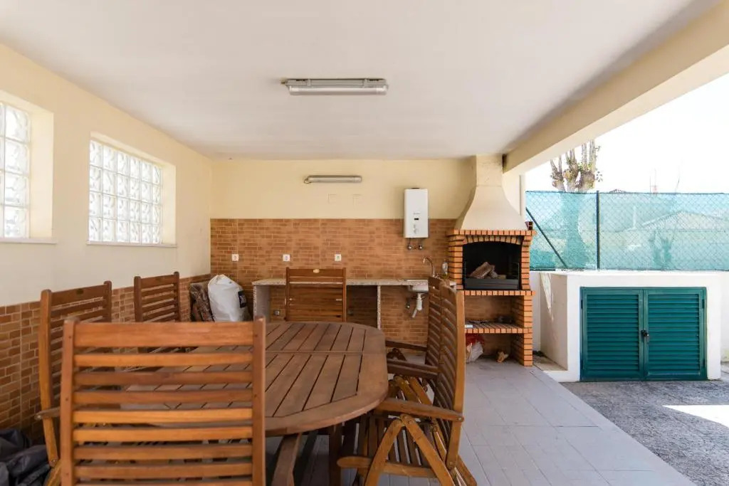 Moradia de 3 quartos com ar condicionado e piscina