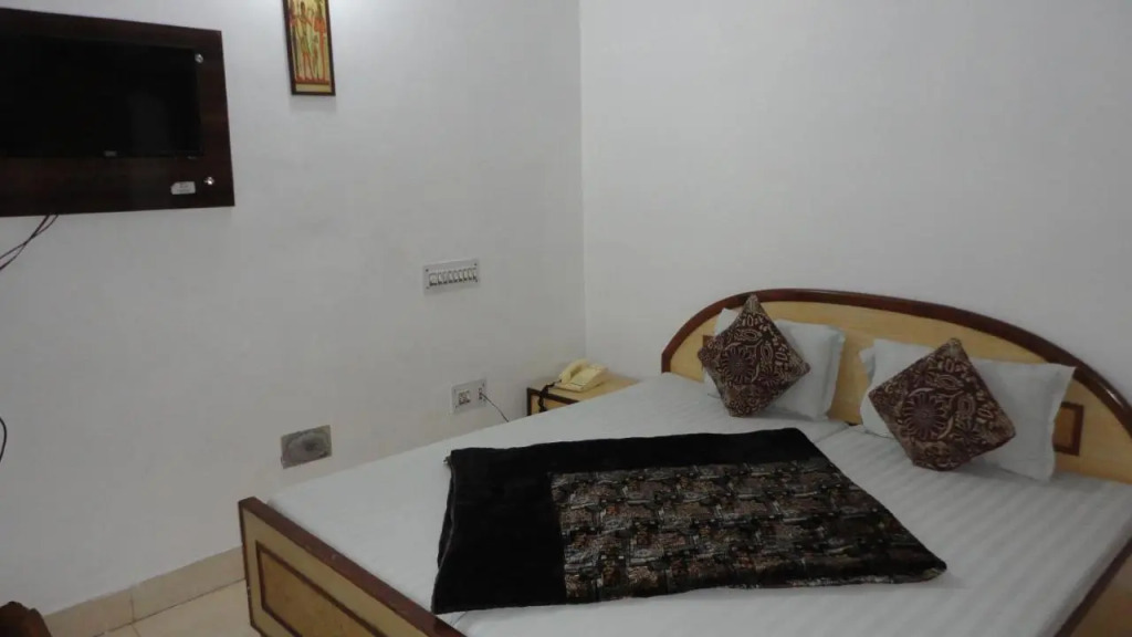 Hotel Swarajya Palace