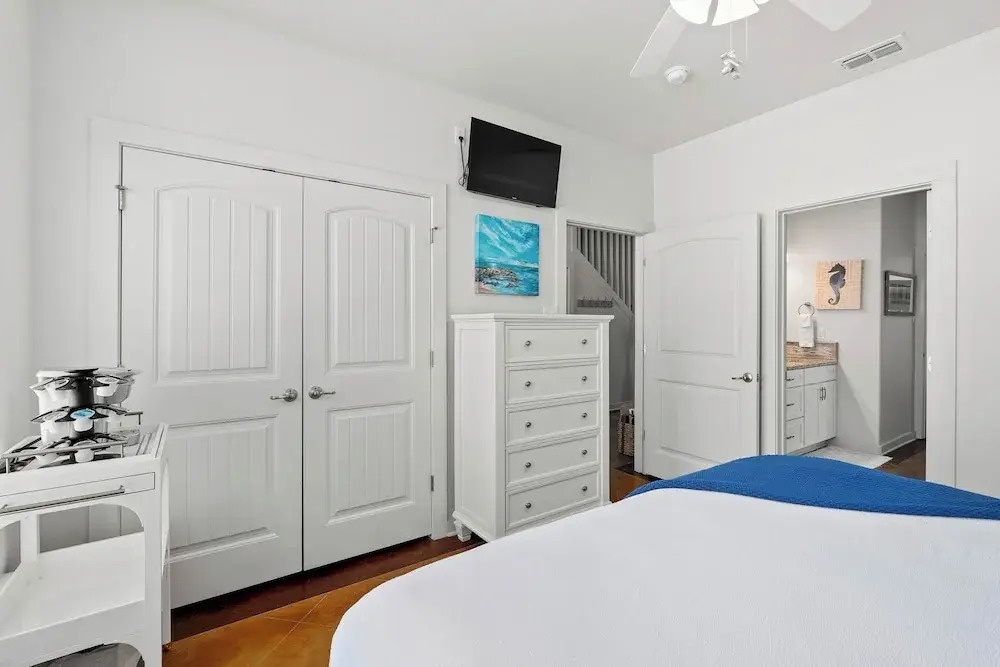 Dauphin Beach House 3 Bedroom & Pool