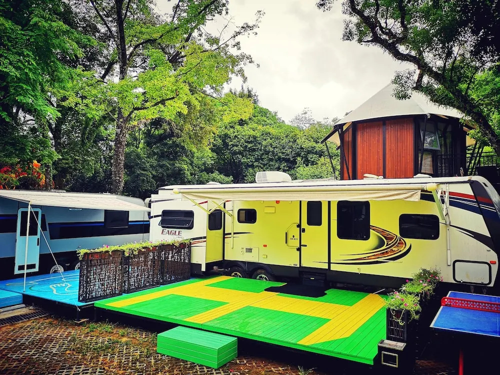 Hantang Xinge Touring Car House