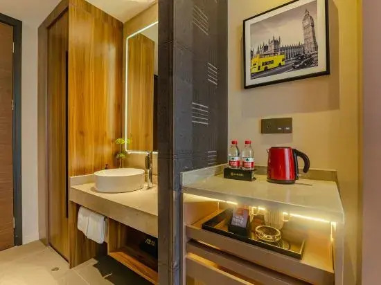 Homeinn Plus Hotel (Huaibei Huaihai East Road Wuyue Plaza)