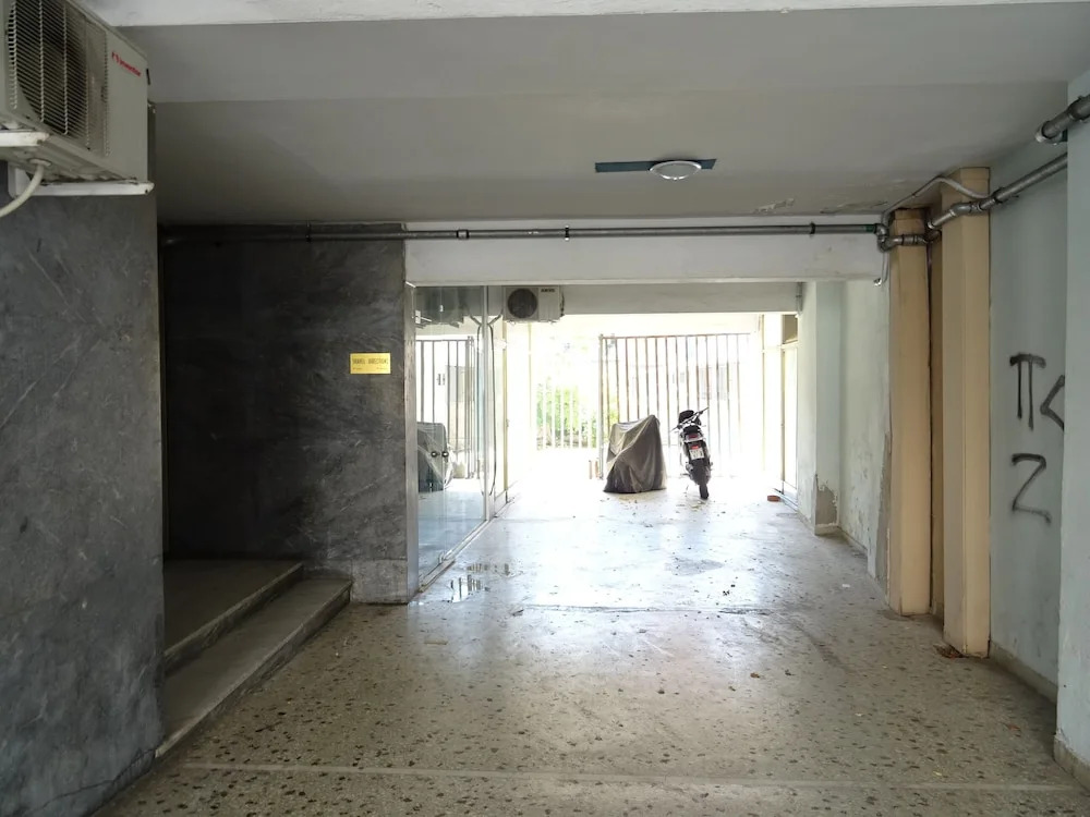 Nice flat near metro Syngrou Fix