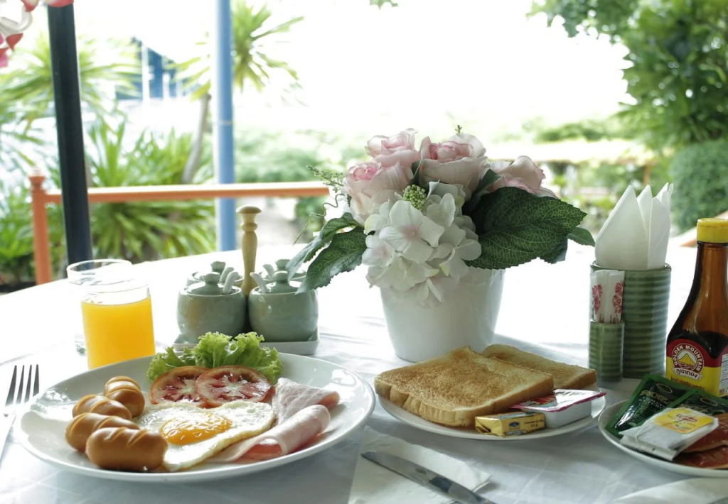 Bai Bua Beach Resort
