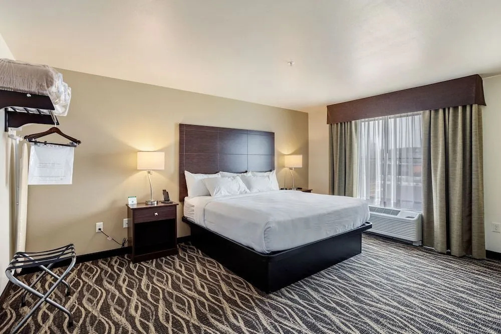 Cobblestone Hotel & Suites - De Pere Green Bay