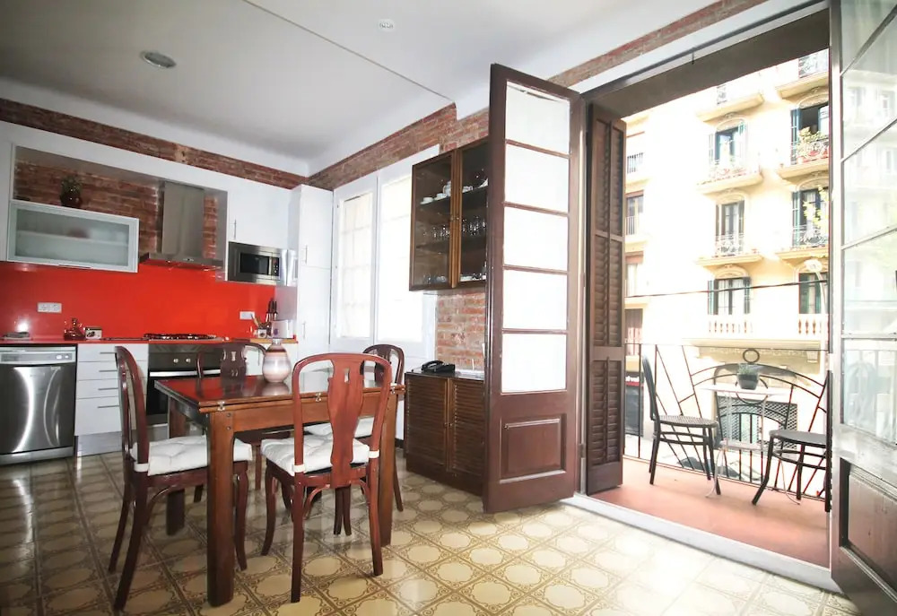 Cómodo Apartamento frente a la Sagrada Familia