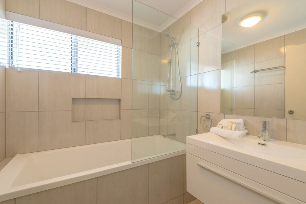 Noosa Outrigger Beach Resort