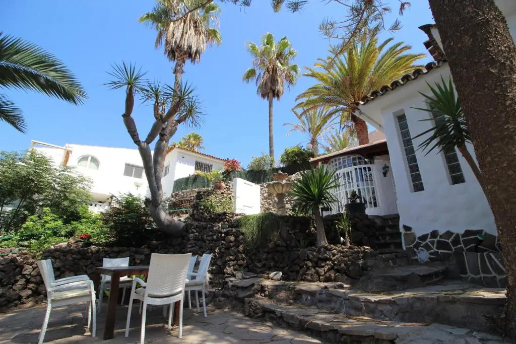 Sunny House, Chayofa
