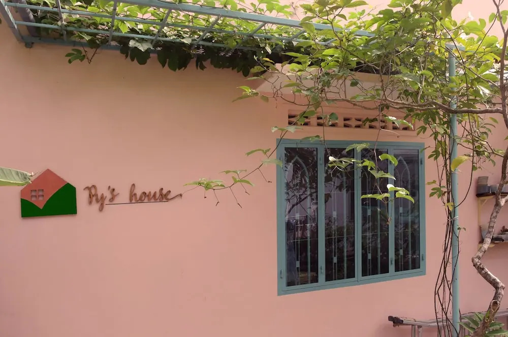 Py's House