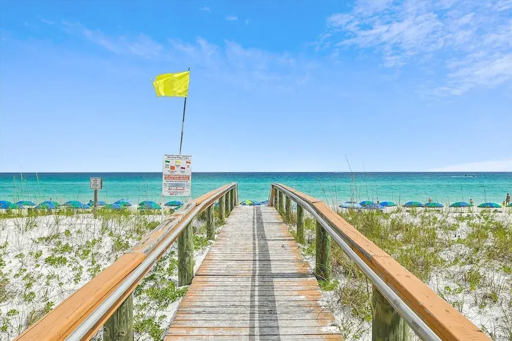 Sandpiper Cove 1115 3 Bedroom Condo by RedAwning