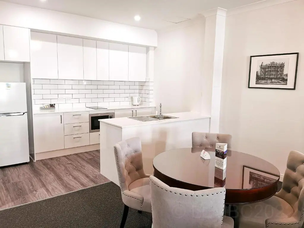 Adelaide Mansions Apartments