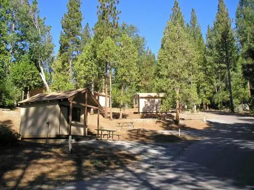 Yosemite Lakes Bunkhouse Cabin 29