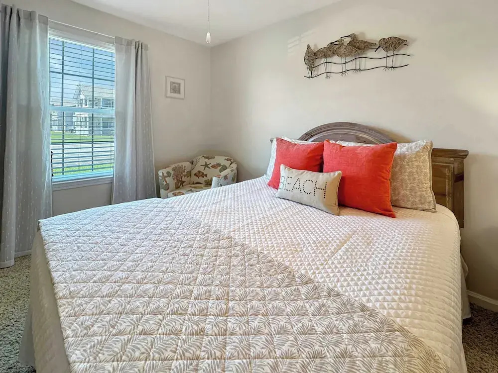 Coastal Retreat - Stay for 6!