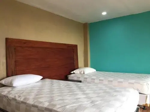 Villa Eco Resort Puncak, Mountain View,Private Pool,and Kitchen