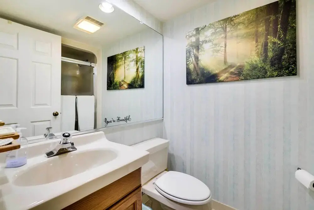 1 Mi to Big Boulder: Lakefront Unit w/ Pool Access
