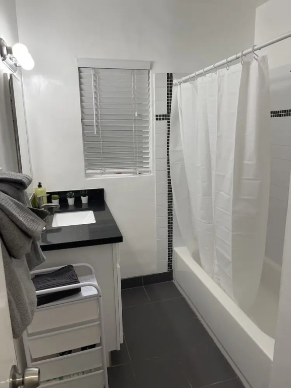 Hollywood Business Apartments