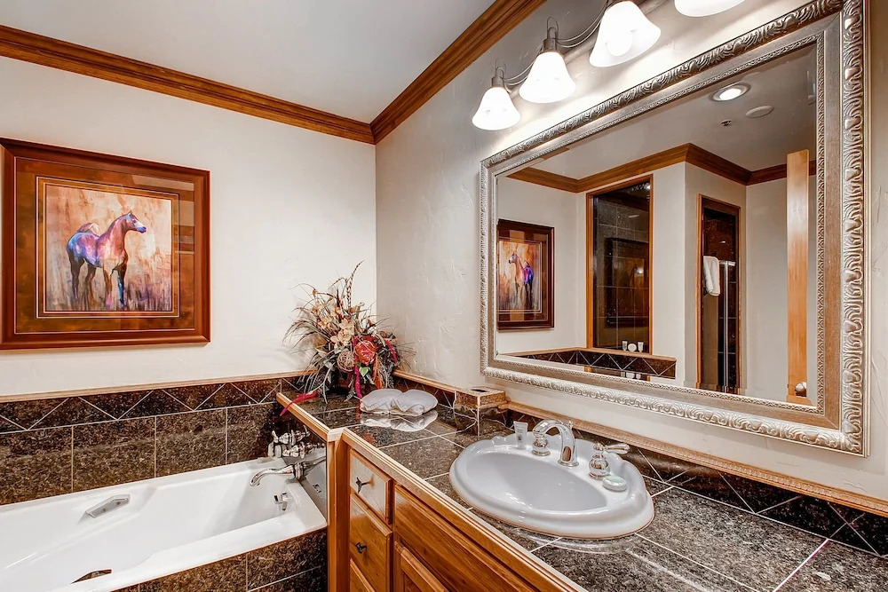 Centennial 2 Bedroom Condo Unit no. 5