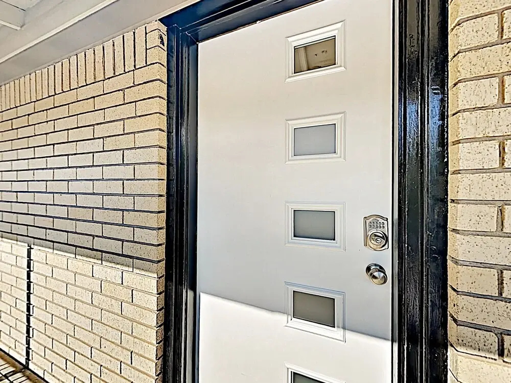 New Listing! Travis Heights Haven Near Trendy Soco 2 Bedroom Condo