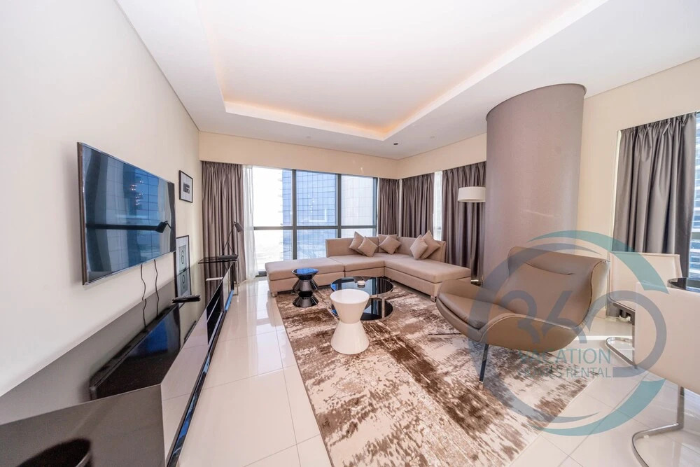Gorgeous High Floor 2 BR Apartment DTPD