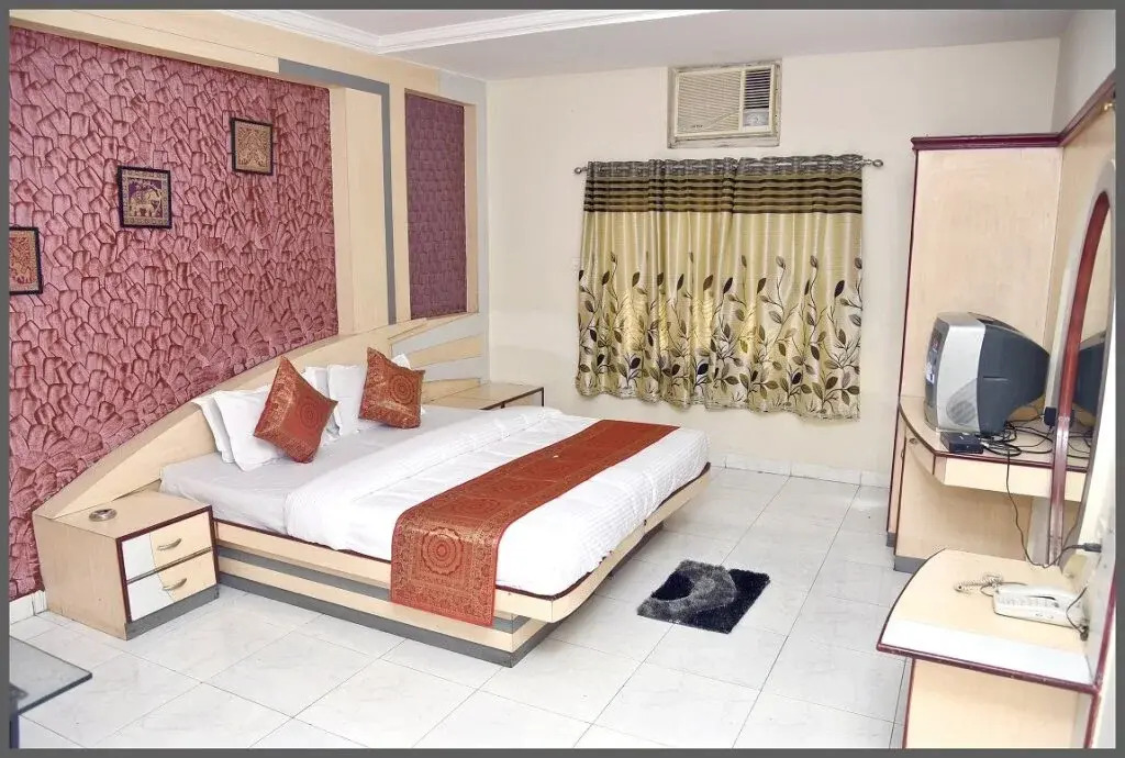 Hotel Ravi Kiran Executive by Oyo Rooms