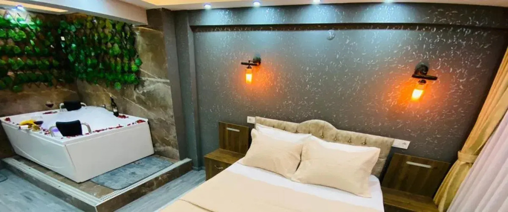 Karşıyaka Plus Otel