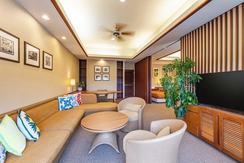 Spa Resort Hawaiians Monolith Tower