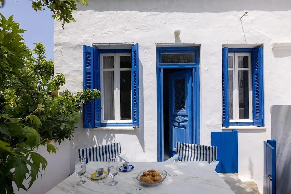 Platanos Cycladic house