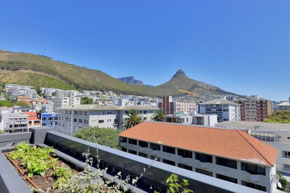 SIX on N - Fluent Serviced Apartments
