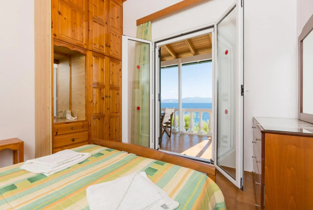 Dolphin Villa 3
