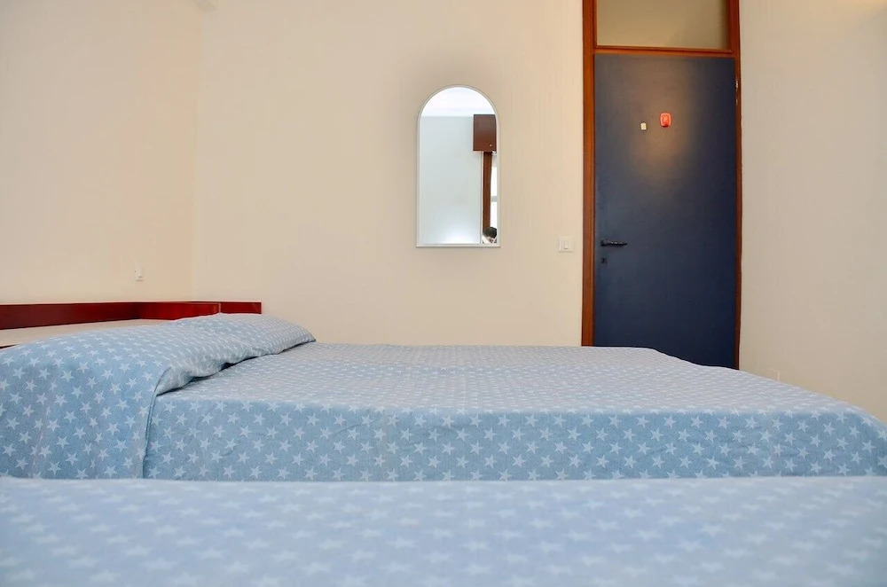 Modern Flat for 4 Guests sea View-beahost