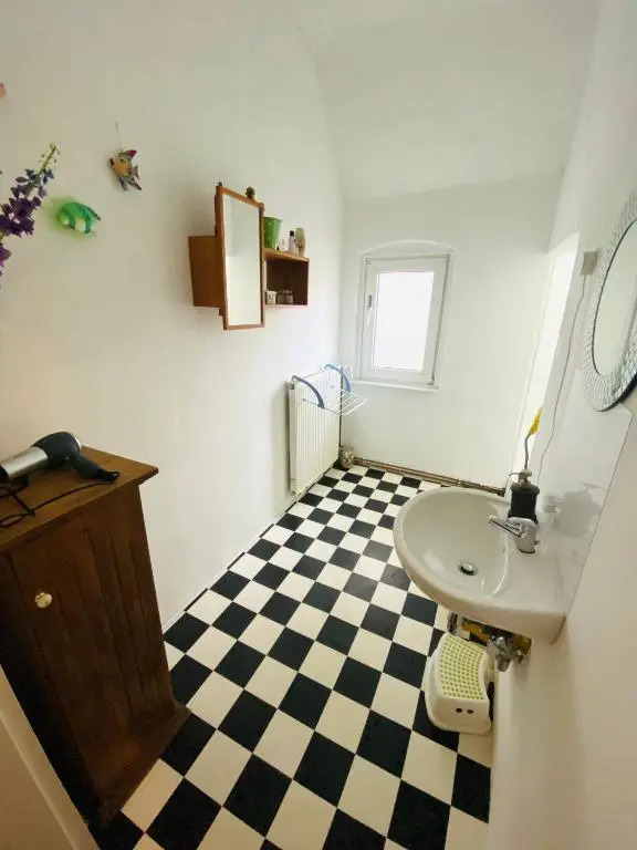 Hannover List 2 bedroom home away from home