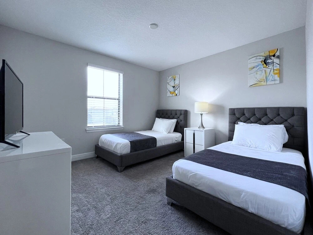 Balmoral Resort-207mcv 4 Bedroom Home by RedAwning